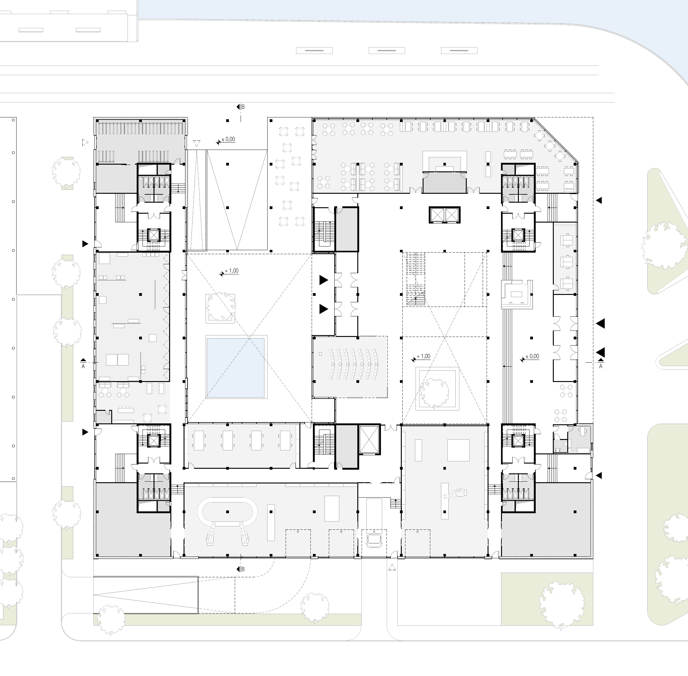 Grundriss des Erdgeschosses mit Innenhof, Atrium und Lageplanumfeld